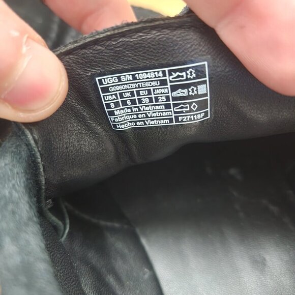 UGG Woodlyn Black Suede Sherpa Lace Up Ankle Moccasin Booties Womens Sz 8 - Picture 10 of 11